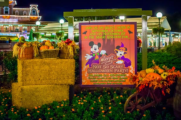 mickeys-not-so-scary-halloween-party-sign-andy